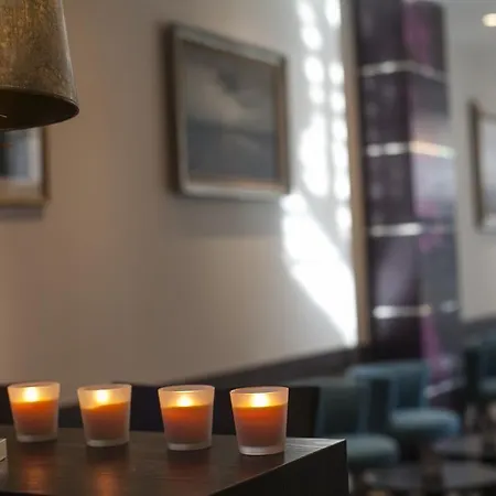 Antwerp Inn Hotel 3*
